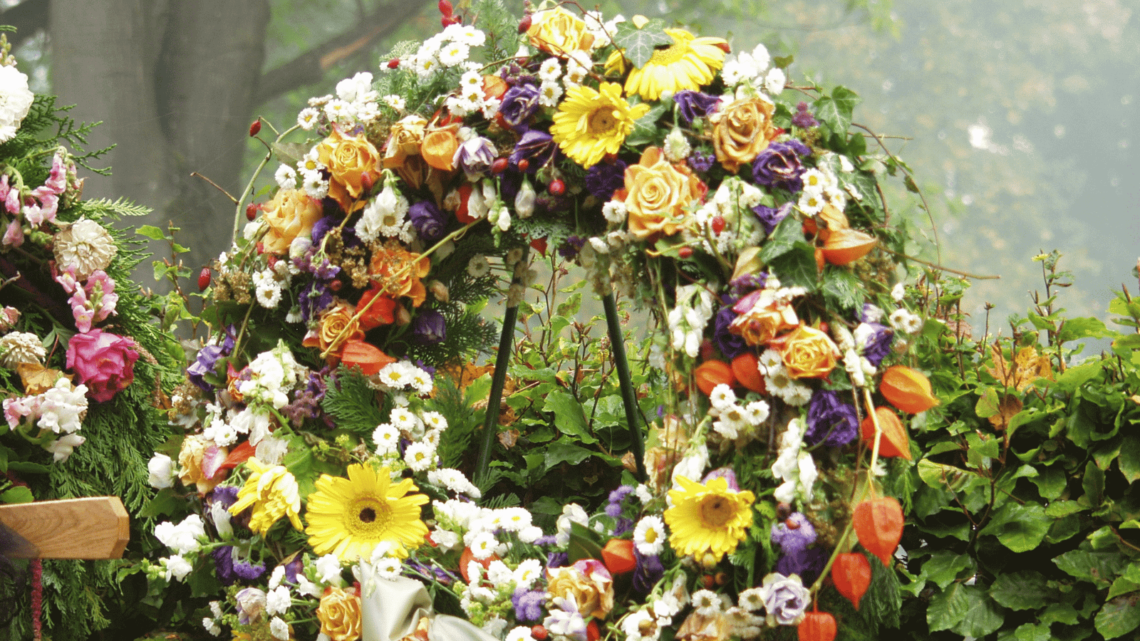 Funeral Flower Arrangements for Every Tribute